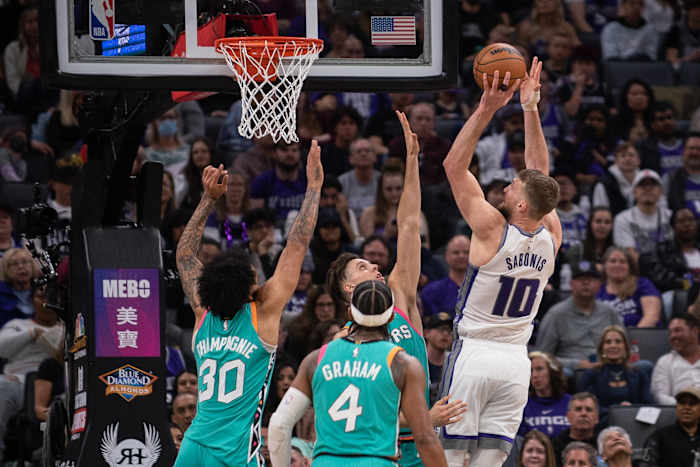 Julian Champagnie Zach Collins Domantas Sabonis Kings